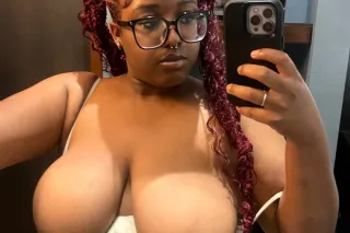 +NEW NUMBER* Sexy Busty Redhead, Verified and Reviewed Companion- Amazing Service - Image 5