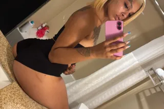 Lets hookup 😍💦 - Image 5