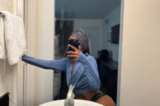 4'8 Slim Petite Beauty 💦🍑QV OUTCALL SPECIALS 💋 - Image 3
