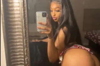 💕Your Wettest And Wildest Fantasy👅 Blue Eye Dominican Goddess🥂 - Image 1